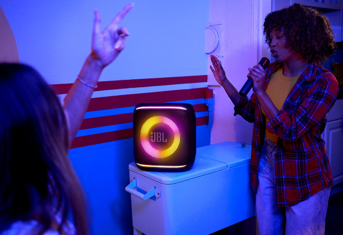 JBL Encore 2 Schwarz produkt in gebrauch
