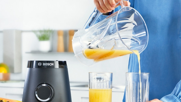 Bosch VitaPower Series 4 MMB614GO product in use