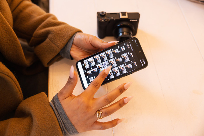 Canon PowerShot V1 product in gebruik