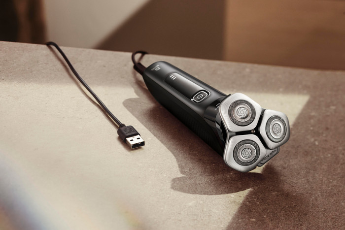 Philips Shaver i9000 X9000/30 product in gebruik