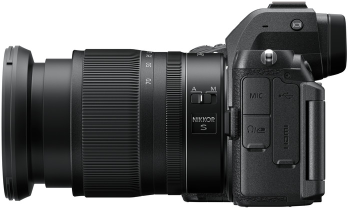 Nikon Z5 II + NIKKOR Z 24-70mm f/4 S linkerkant