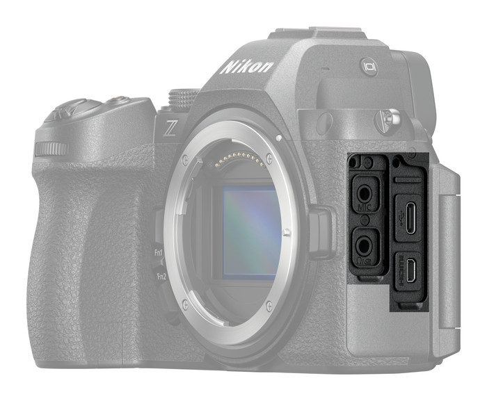 Nikon Z5 II + NIKKOR Z 24-200mm f/4-6.3 VR linkerkant