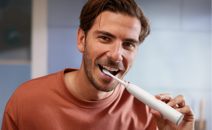 Philips Sonicare 6100 Series HX7400/06 produkt in gebrauch