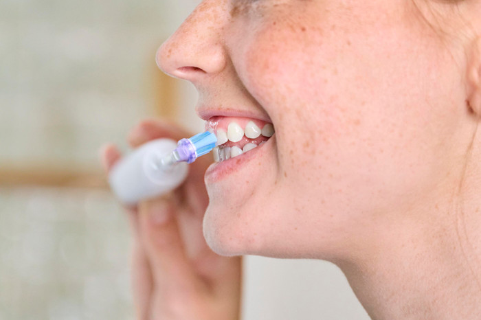 Philips Sonicare Premium Gum Care HX9054/87 Weiß (4 Stück) produkt in gebrauch