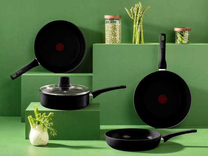 Tefal Renew Black Ceramic Frying Pan 28cm visual supplier