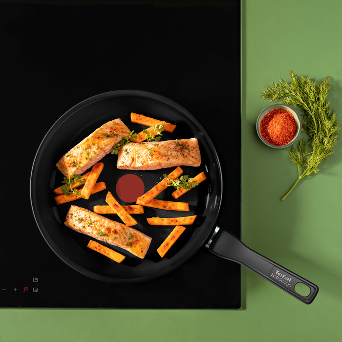 Tefal Renew Black Ceramic Frying Pan 28cm product in use