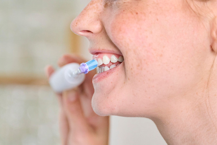 Philips Sonicare Premium Gum Care HX9052/87 Weiß (2 Stück) produkt in gebrauch