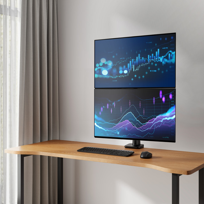 ACT AC8343 Monitorarm 49 inch met gasveer voor 2 monitoren product in gebruik