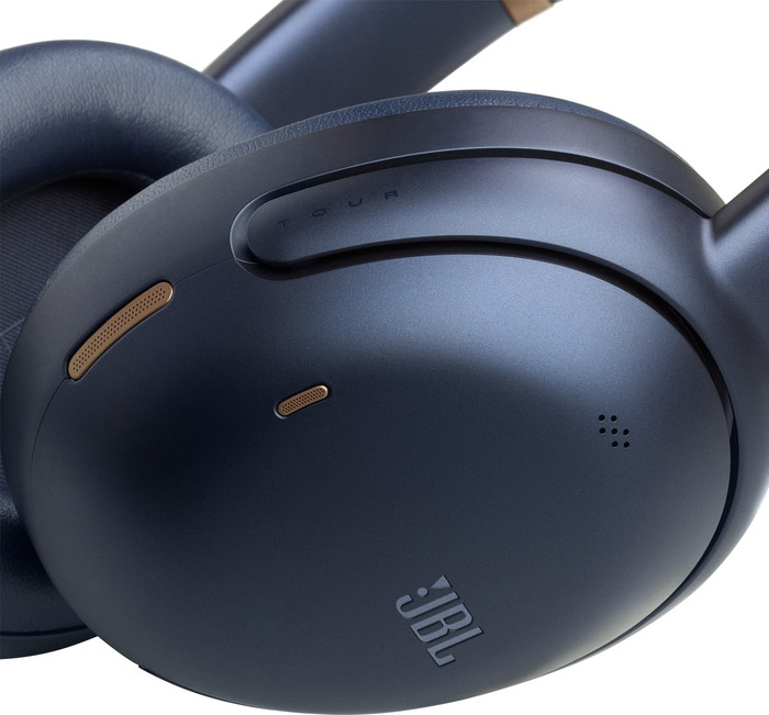 JBL Tour One M3 Blauw detail