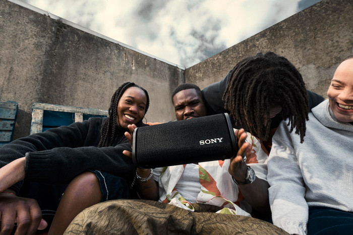 Sony ULT Field 5 Zwart product in gebruik