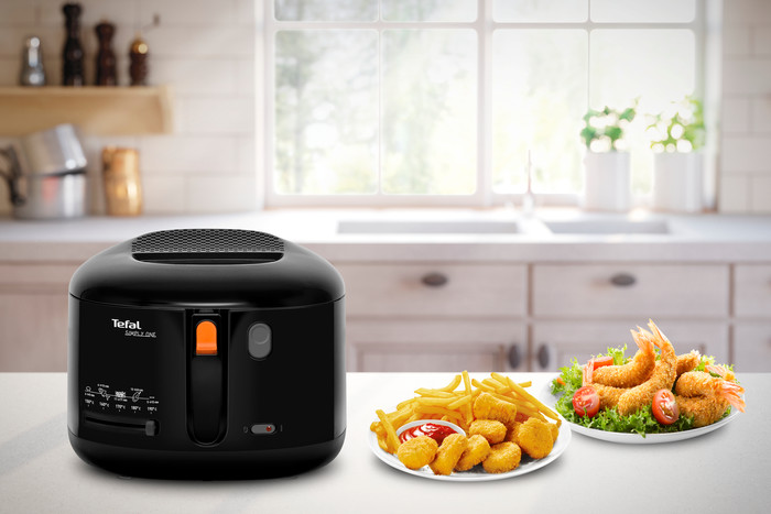Tefal Simply One FF1608 product in use