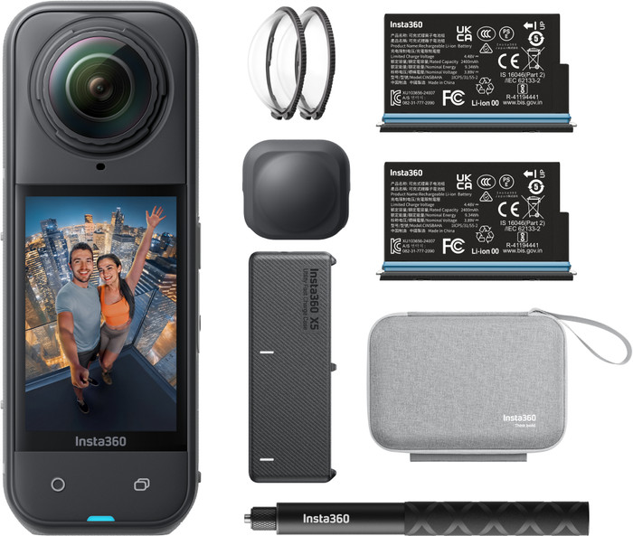 Insta360 X5 Essentials Bundle Main Image