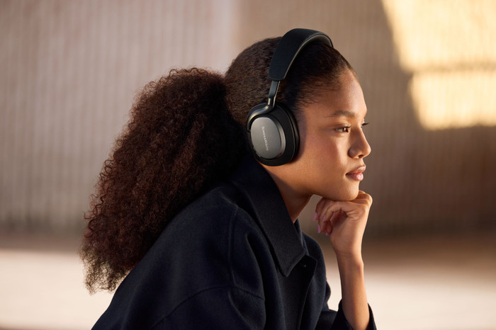 Bowers & Wilkins Px7 S3 Schwarz produkt in gebrauch