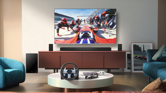 TCL 98" QLED P81K 4K (2025) +TCL Q85H PRO product in gebruik