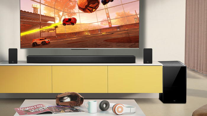 TCL 98" QLED P81K 4K (2025) +TCL Q85H PRO product in gebruik
