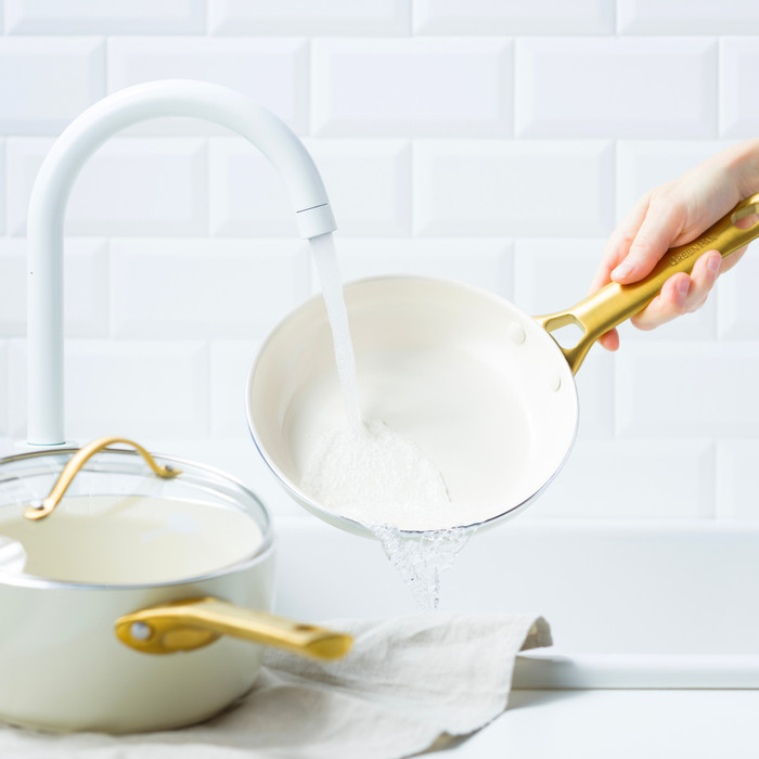 GreenPan Padova Reserve Pannenset 10-delig Cream White product in gebruik