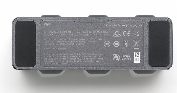 DJI Mavic 4 Pro Parallel Charging Hub onderkant