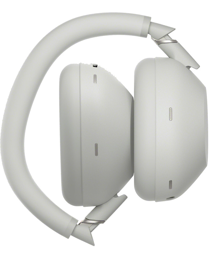 Sony WH-1000XM6 Silber + BlueBuilt Quick-Charge-Ladegerät detail