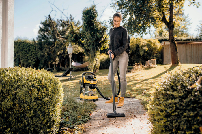 Kärcher WD 5 P S V-25/5/22 (YSY) product in use