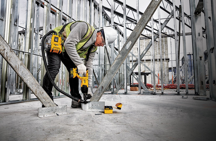 DeWalt DWH161N-XJ (zonder accu) product in gebruik
