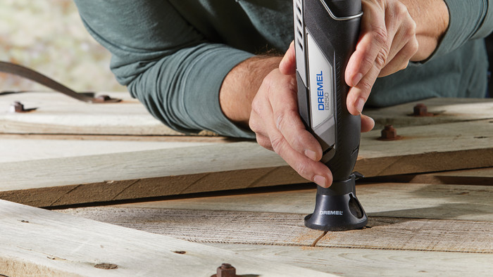 Dremel 8250 - 5/65 Platinum Edition product in use