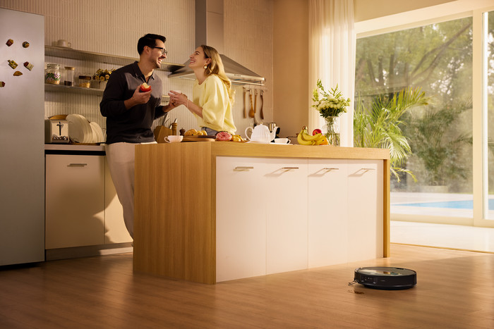 Roborock Saros Z70 R&D Black product in gebruik