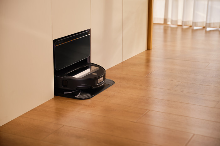 Roborock Saros Z70 R&D Black product in gebruik