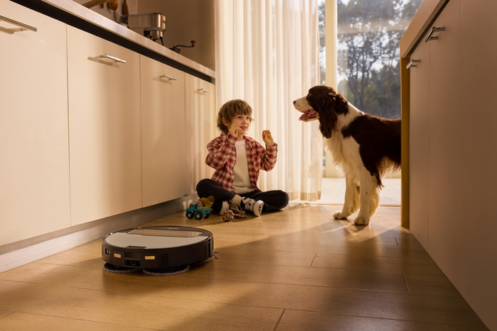 Roborock Saros Z70 Silver product in gebruik