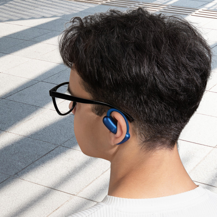 Soundcore AeroFit 2 Blauw product in gebruik
