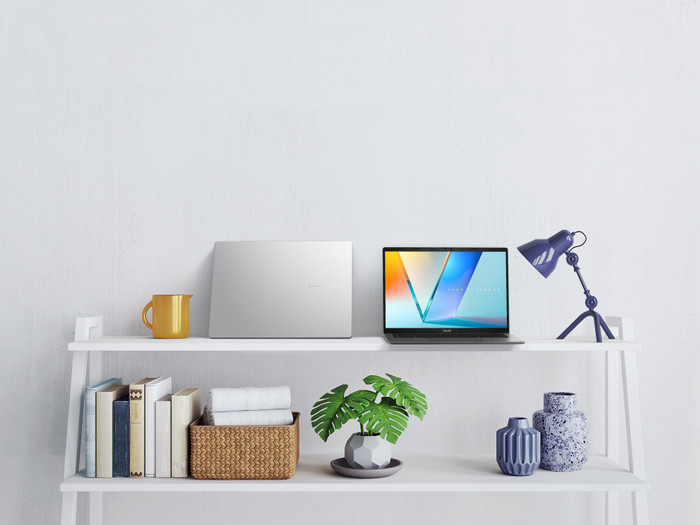 ASUS Vivobook S14 S3407VA-LY032W product in gebruik