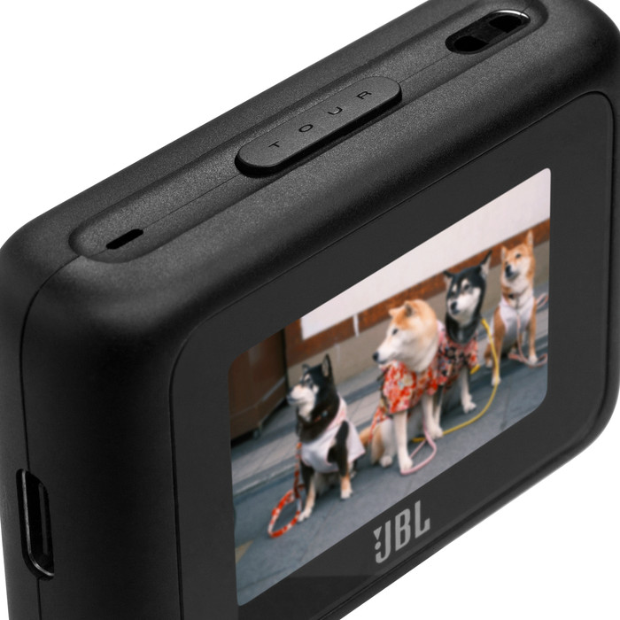 JBL Tour One M3 Smart TX Goud accessoire