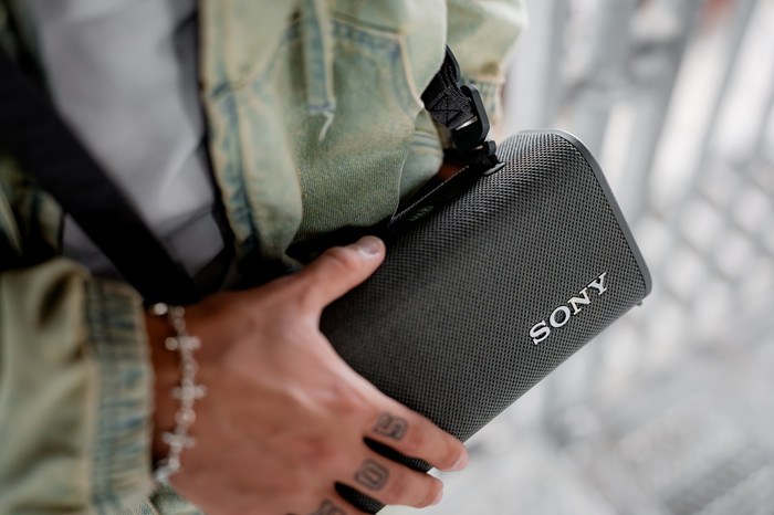 Sony ULT Field 3 Zwart product in gebruik