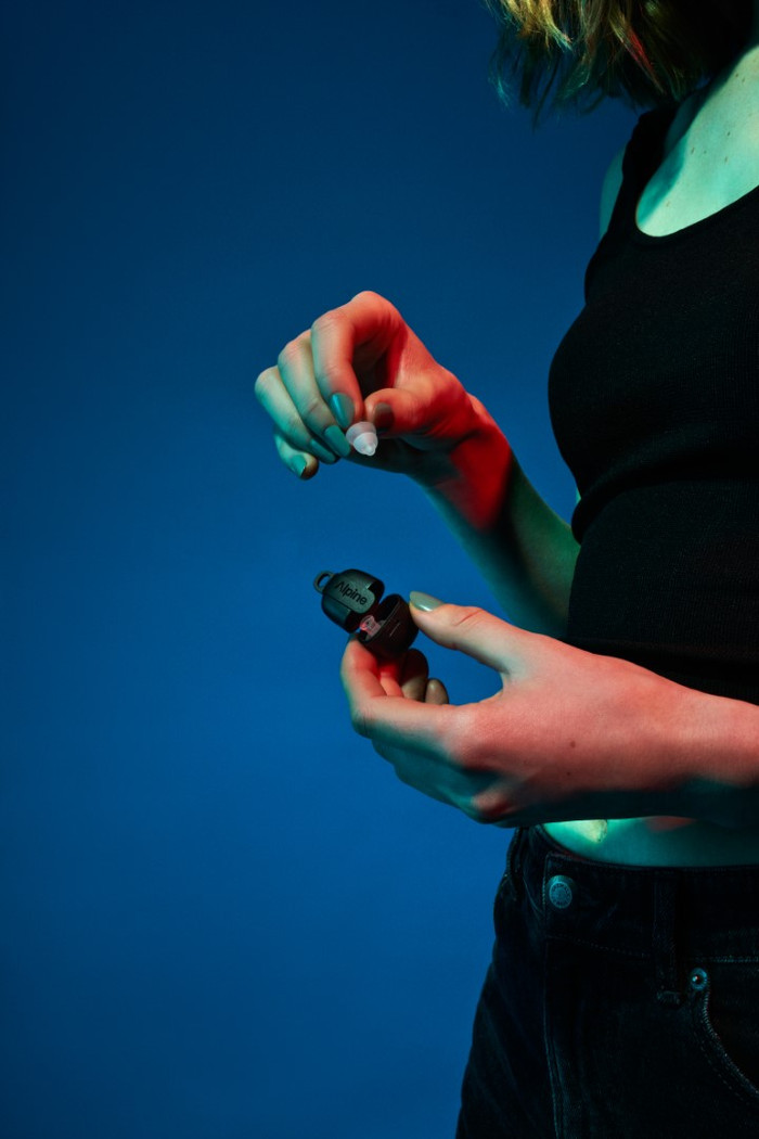 Alpine Partyplug Transparant product in gebruik