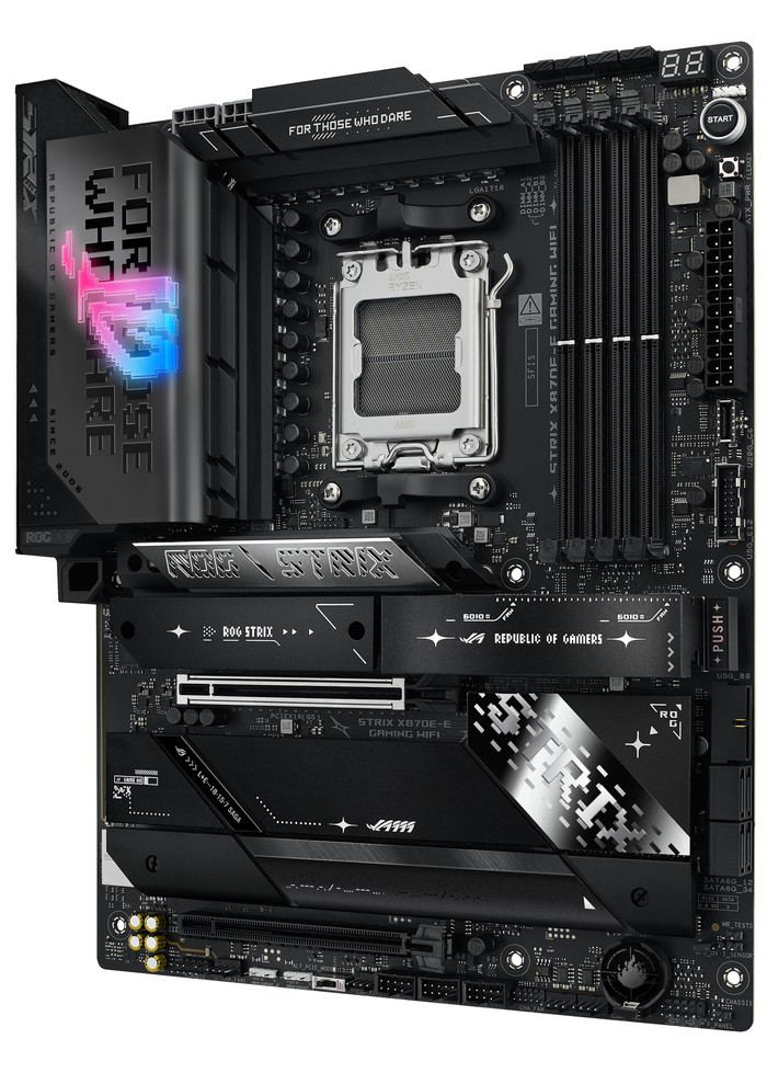 ASUS ROG STRIX X870E-E GAMING WiFi right side