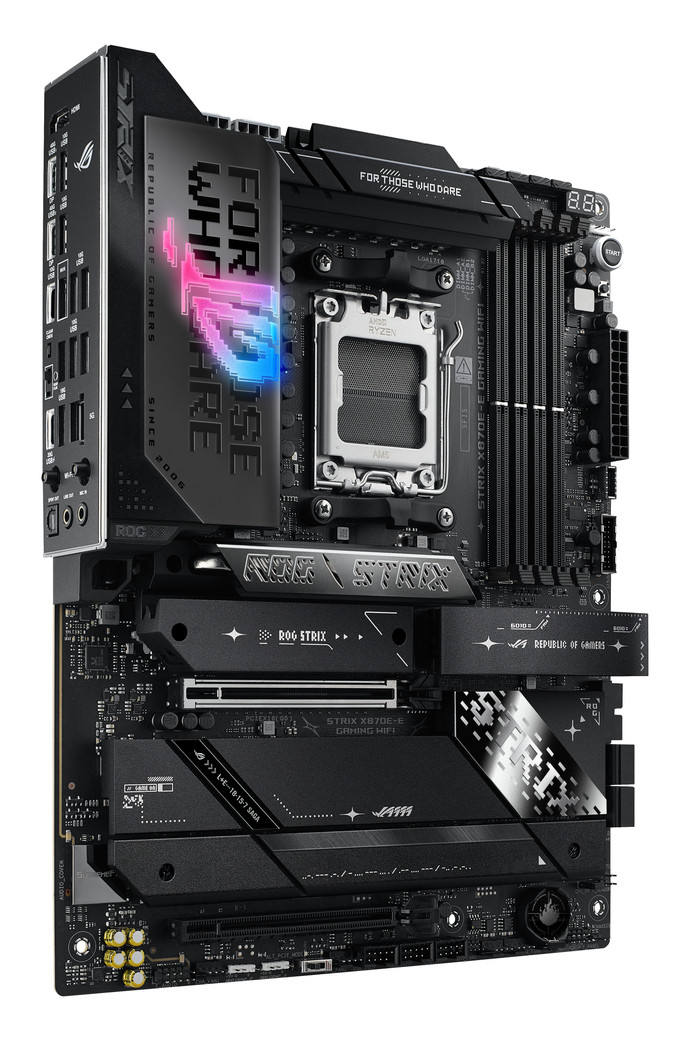 ASUS ROG STRIX X870E-E GAMING WiFi front
