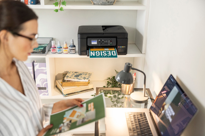 Brother DCP-T780DW product in gebruik