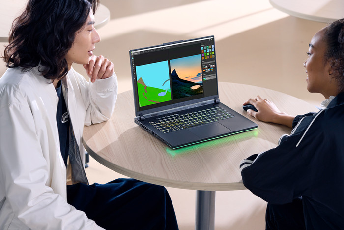 ASUS ROG Strix G16 G614PM-RV066W product in use