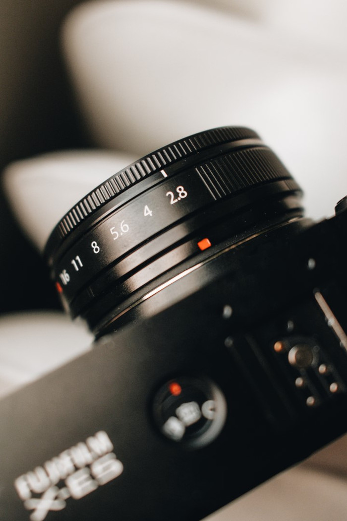 Fujifilm X-E5 Black + 23mm f/2.8 product in use