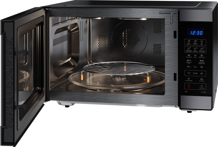 Sharp YCMC422AESB binnenkant