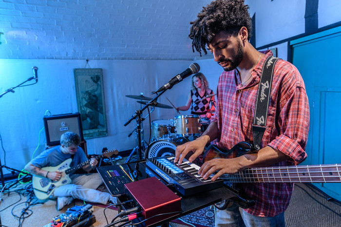 Novation Launchkey Mini 25 Black product in use