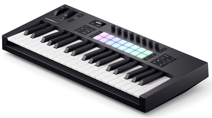 Novation Launchkey 37 right side