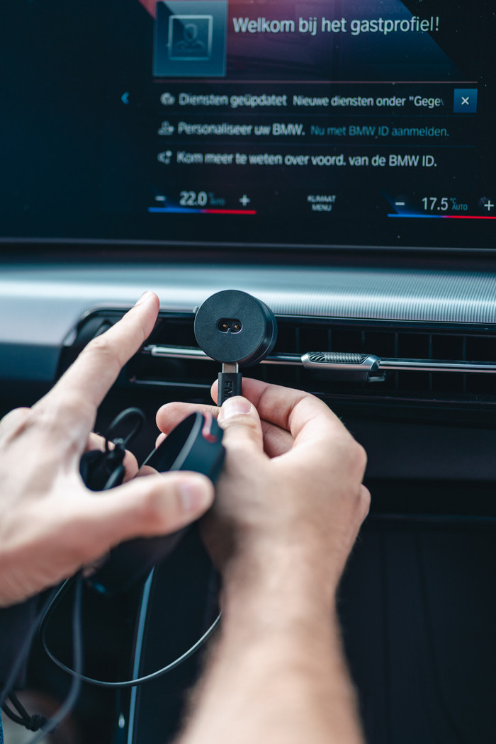 Flitsmeister DASH product in gebruik