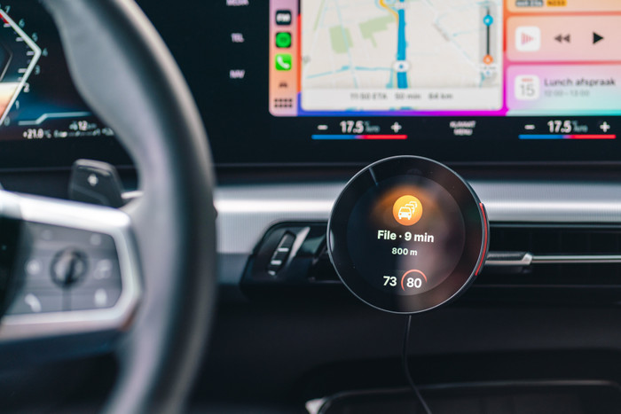 Flitsmeister DASH product in gebruik