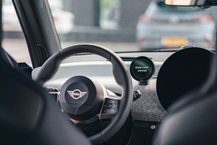 Flitsmeister DASH product in gebruik