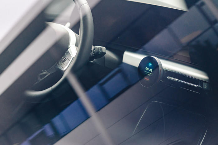 Flitsmeister DASH product in gebruik