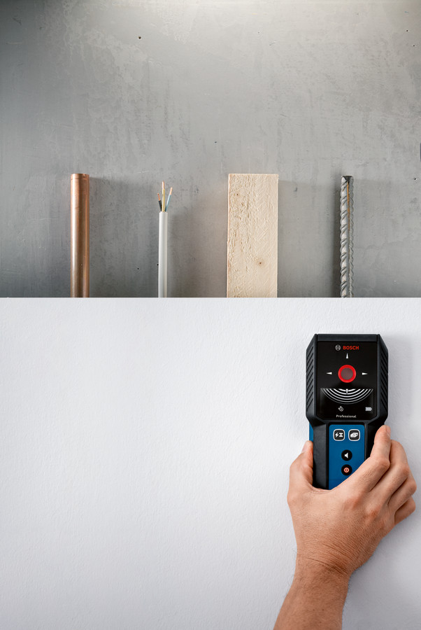 Bosch Professional GMS 120-27 product in use