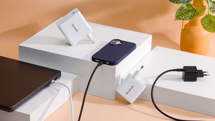 BlueBuilt 100W GaN Usb C Oplader Zwart product in gebruik