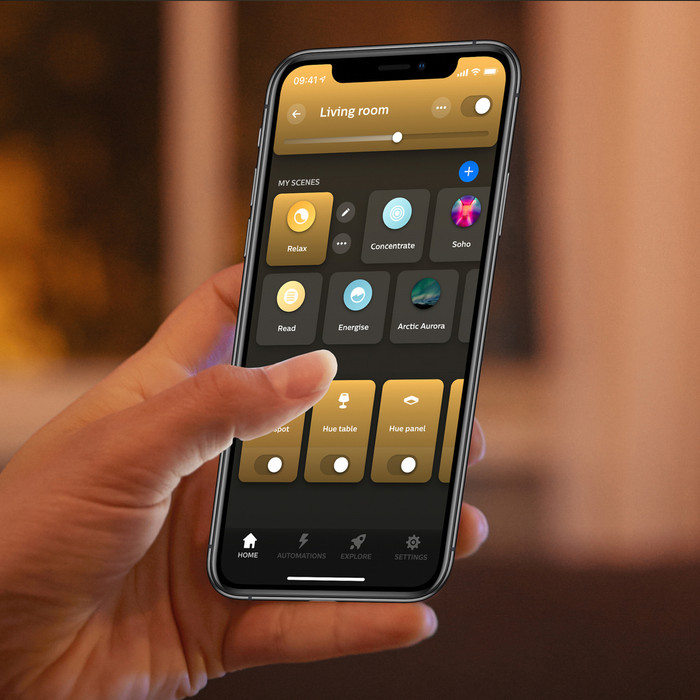 Philips Hue Aurelle White Ambiance Vierkant Klein Wit product in gebruik