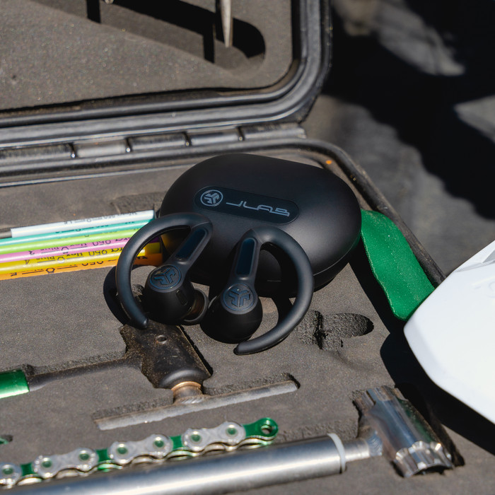 JLab Epic Sport ANC 3 TWS Zwart product in gebruik