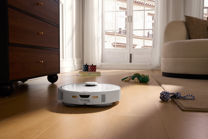 Roborock Qrevo Edge 5V1 White product in use